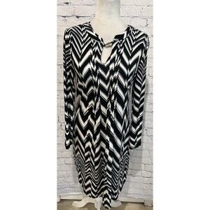 New York & Company black & white chevron print long-sleeved dress Size Small